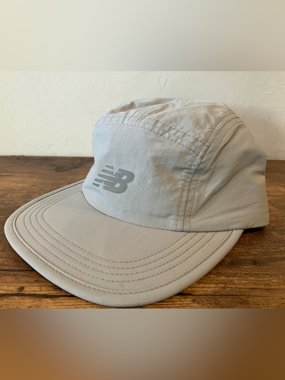New balance hat